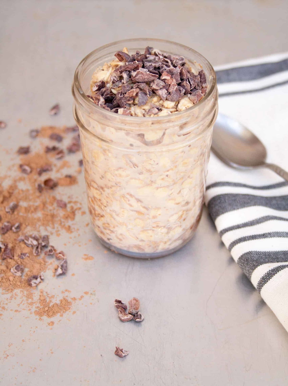 17 Vegan Overnight Oats Recipes That Make Mornings Magnificent